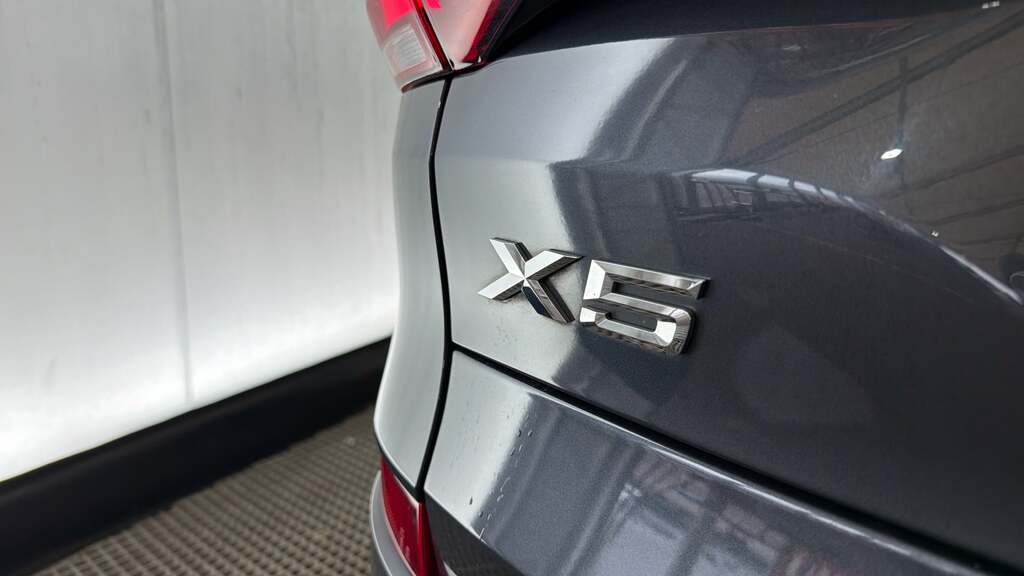 BMW X5 X5 M50i Black #39