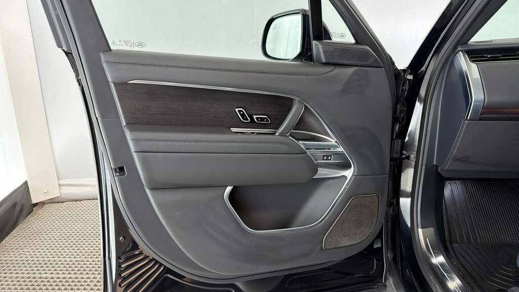 Land Rover Range Rover 3.0 D300 Dynamic Se 2024 Grey #26