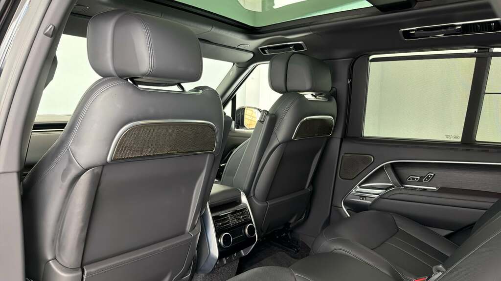 Land Rover Range Rover 3.0 D300 Dynamic Se 2024 Grey #28