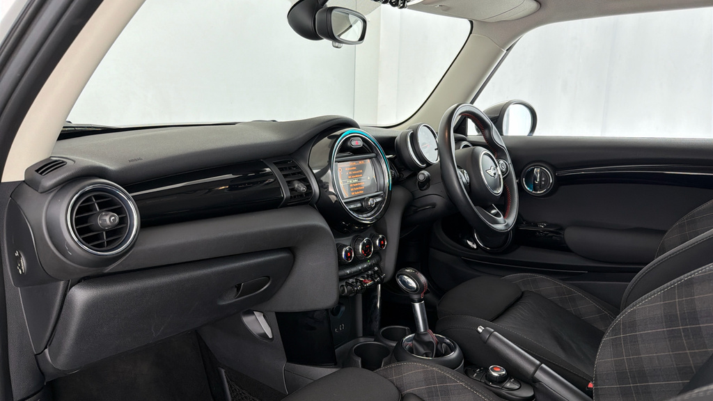 Mini Hatch Back Euro 6 Ss 136 Ps Silver #7