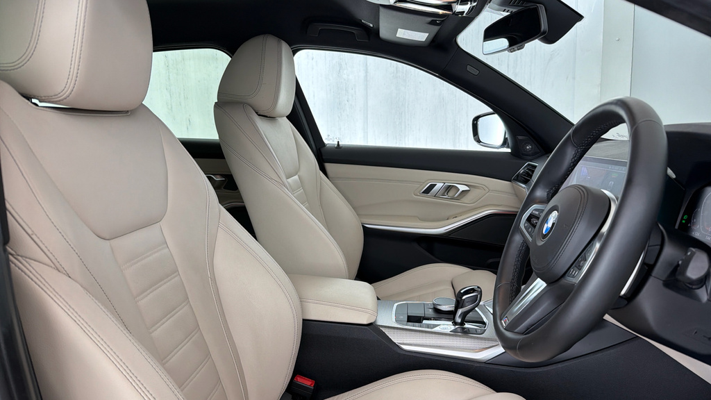BMW 3 Series 330E M Sport Blue #11