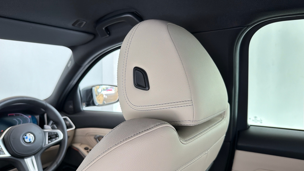BMW 3 Series 330E M Sport Blue #35