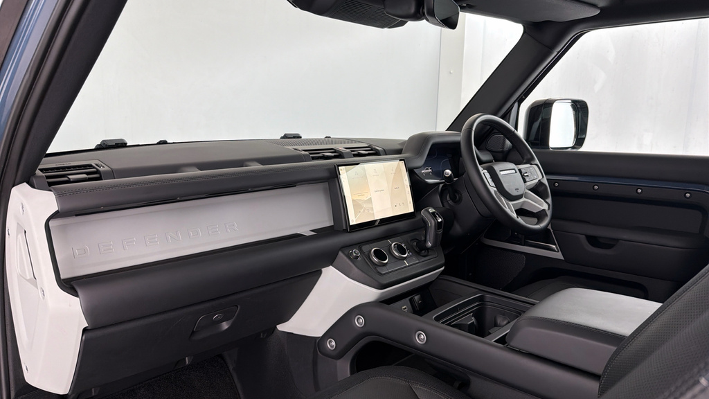 Land Rover Defender 90 X-dynamic Hse 90 Grey #26