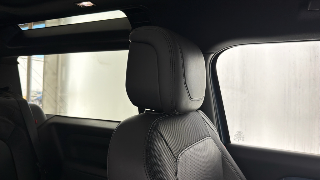 Land Rover Defender 90 X-dynamic Hse 90 Grey #25