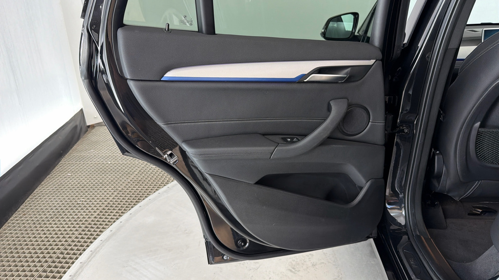 BMW X1 Sdrive 18I Xline Grey #30