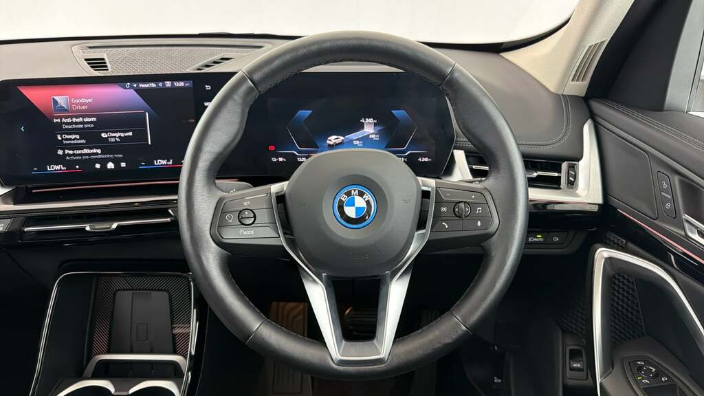 BMW iX1 30 66.5Kwh Xline Suv Xdrive 11K White #5
