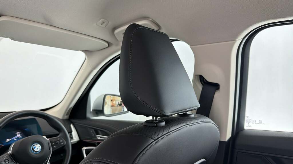BMW iX1 Ix1 Xdrive30 M Sport Blue #26