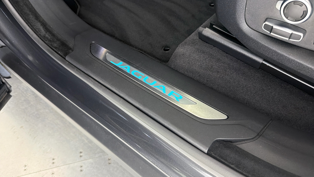 Jaguar F-Pace D200 Awd R-dynamic Hse Black Portofino Blue Blue #29