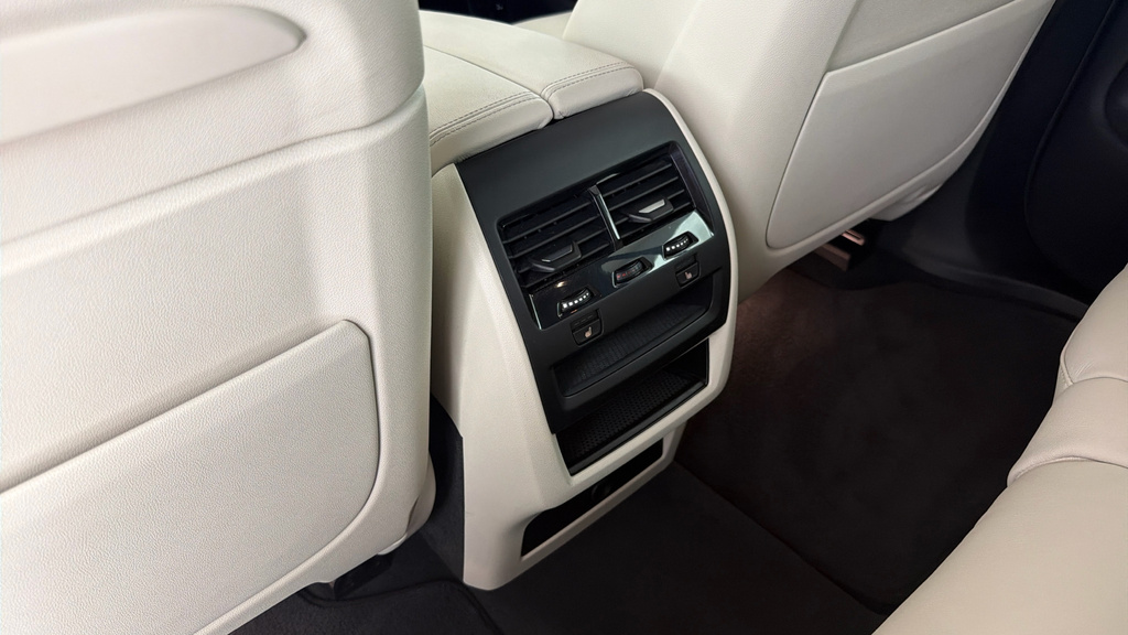 BMW X5 Xdrive45e M Sport Black #29
