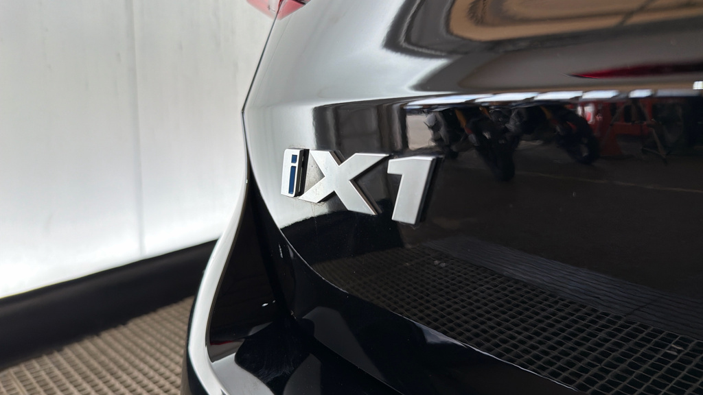 BMW iX1 Ix1 Xdrive 30 M Sport Black #28