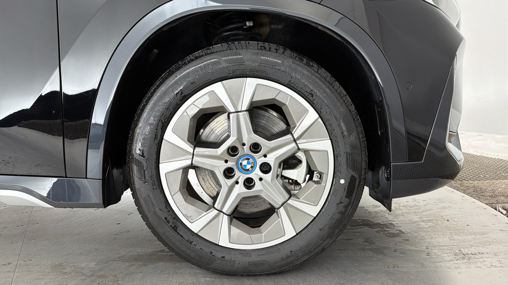 BMW iX1 Ix1 Xdrive 30 M Sport Black #14