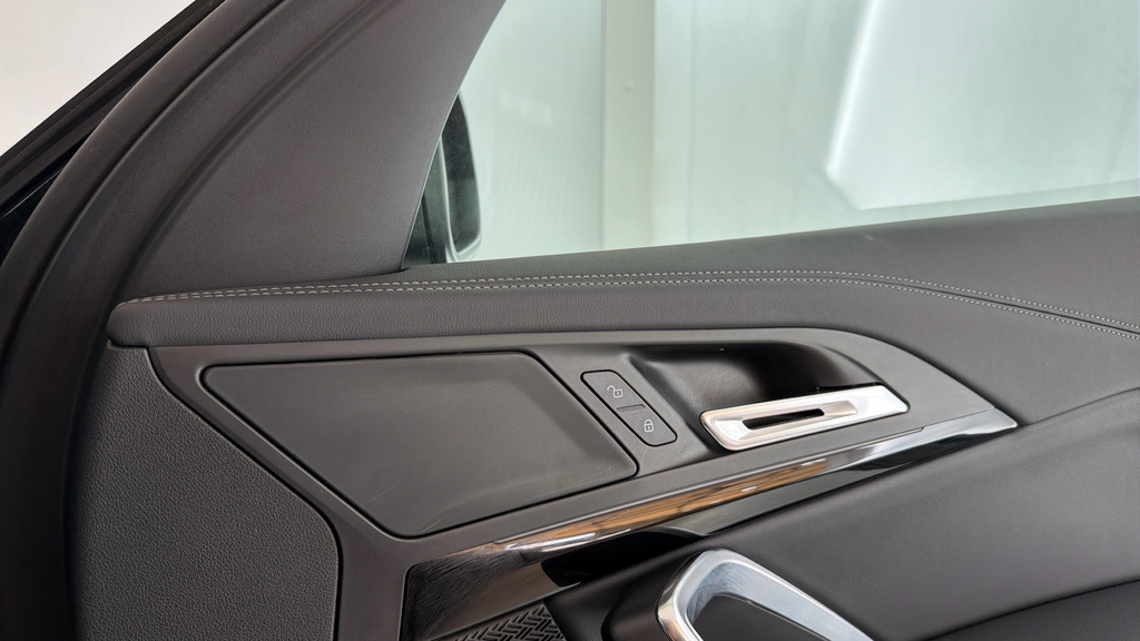 BMW iX1 Ix1 Xdrive 30 M Sport Black #20