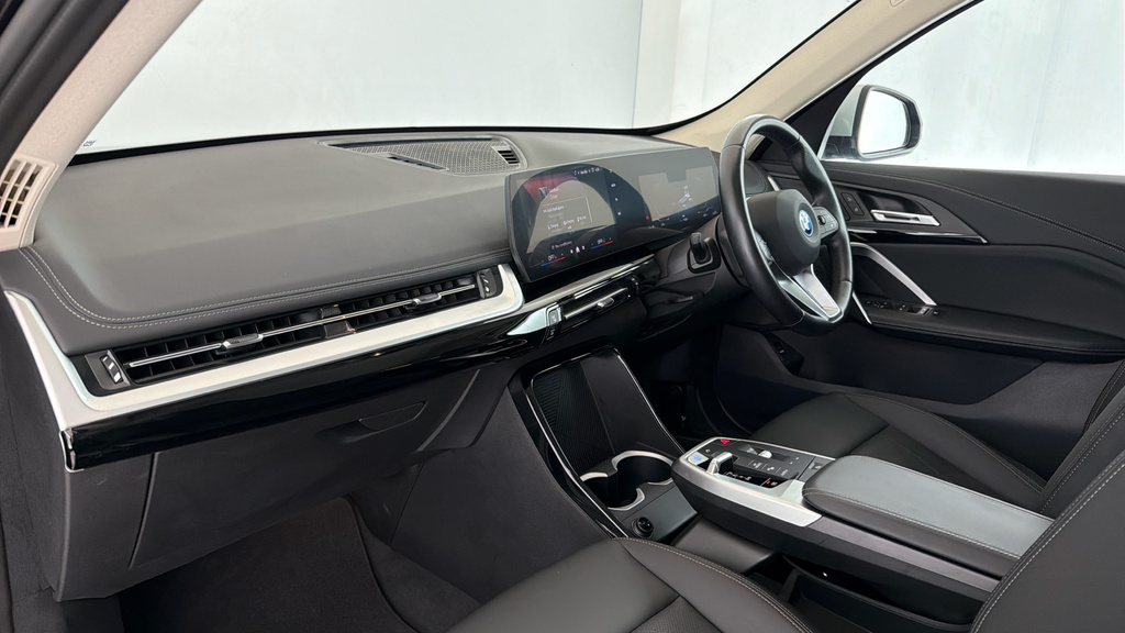 BMW iX1 Ix1 Xdrive 30 M Sport Black #7