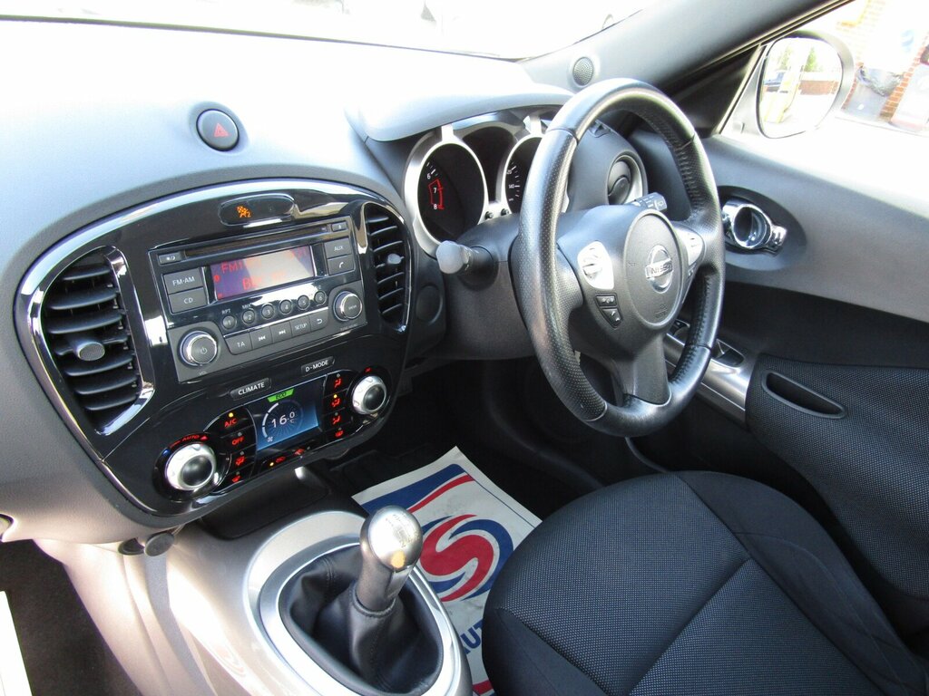 Nissan Juke 1.6 Dig-t Acenta Sport Euro 5 Black #23