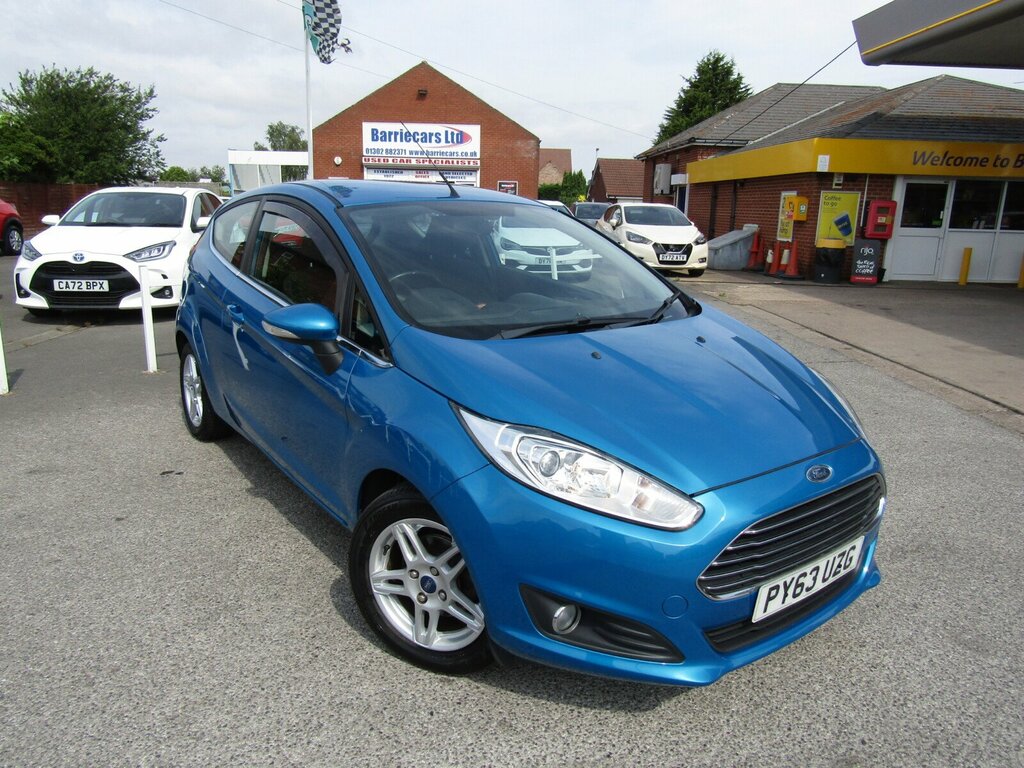 Ford Fiesta 1.25 Zetec Hatchback Euro 5 82 White #2
