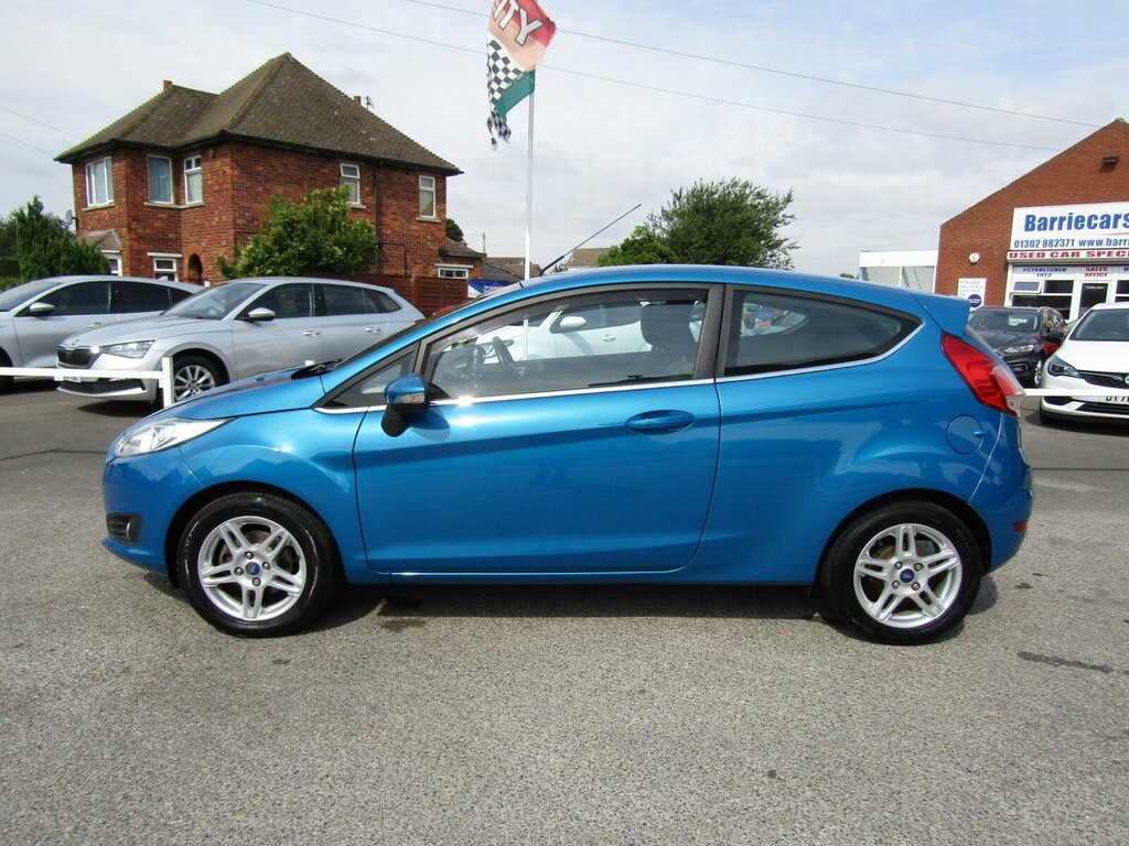 Ford Fiesta 1.25 Zetec Hatchback Euro 5 82 White #3