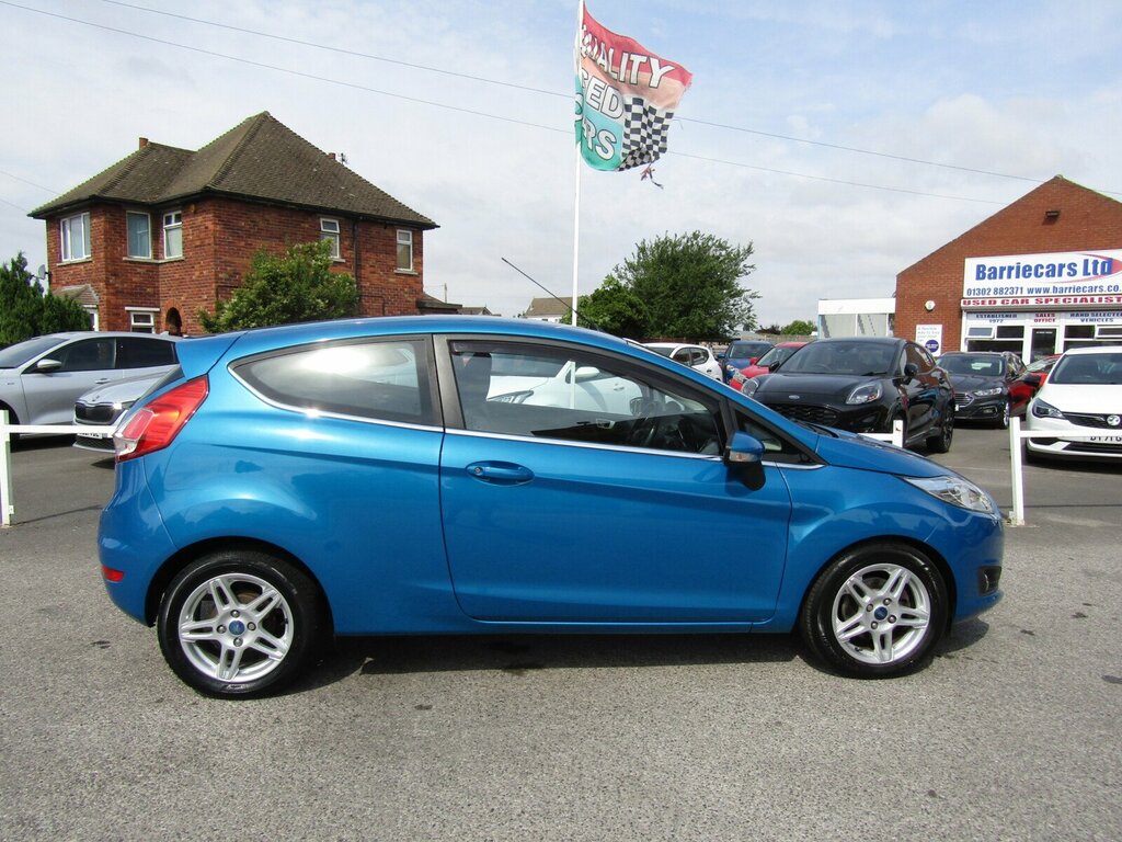 Ford Fiesta 1.25 Zetec Hatchback Euro 5 82 White #6