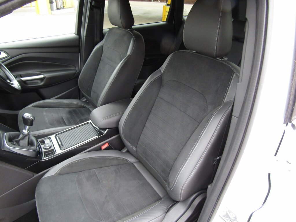 Ford Kuga St-line Tdci White #2