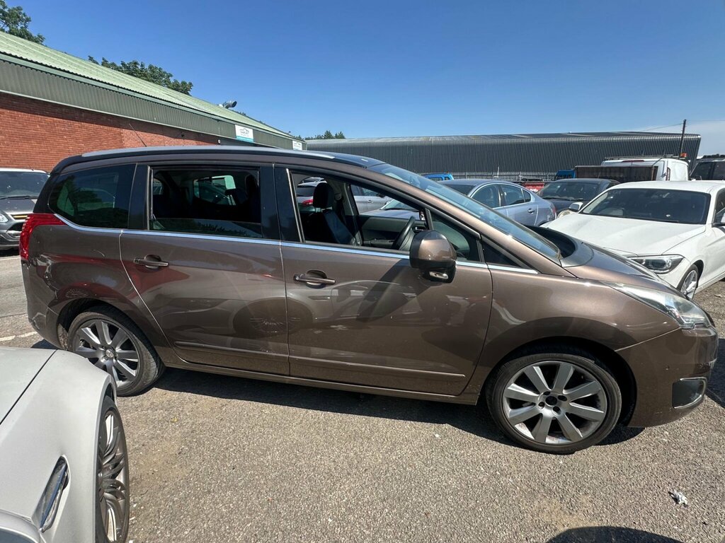 Peugeot 5008 Ss Active Black #8
