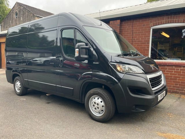 Peugeot Boxer Bluehdi 335 Professional Panel Grey