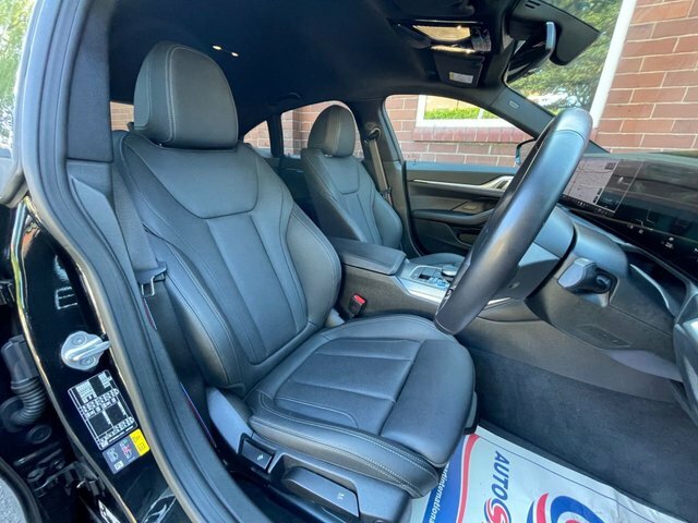 BMW i4 70.2Kwh M Sport Gran Black #3