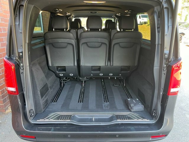Mercedes-Benz V Class 2.0 V300d Amg Line G-tronic Euro 6 Ss 8 Se Black #32
