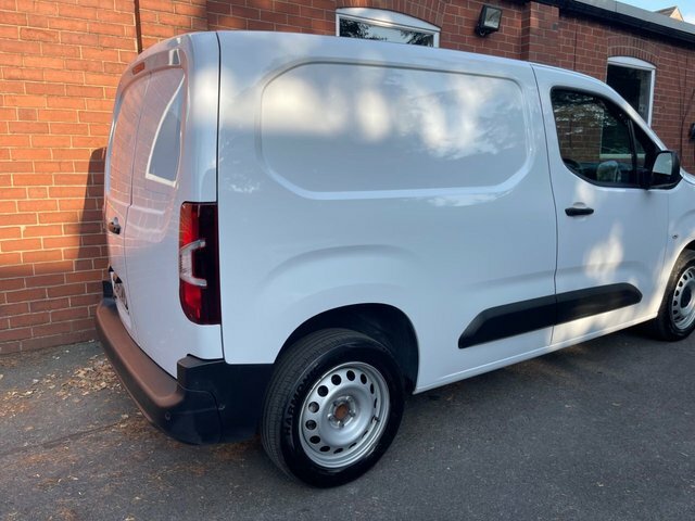 Citroen Berlingo Bluehdi 1000 Enterprise Edition White #6