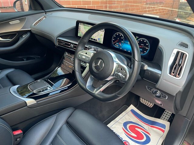Mercedes-Benz EQC 400 80Kwh Amg Line Black #3