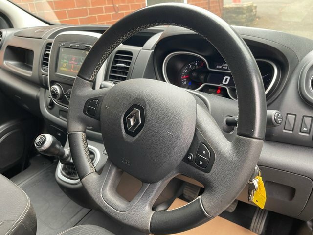 Renault Trafic 2.0 Dci Energy 30 Business Panel Van Ma White #11