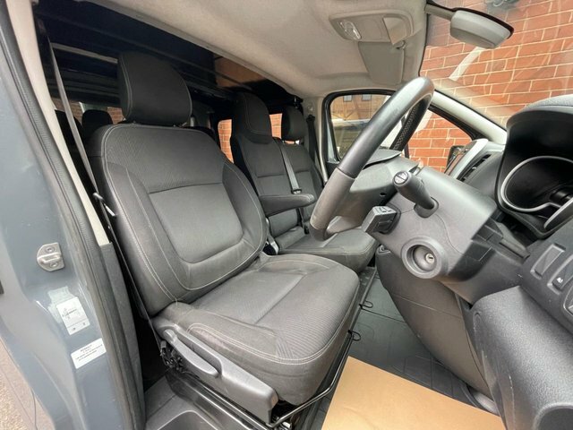 Renault Trafic 2.0 Dci Energy 30 Business Panel Van Ma White #12
