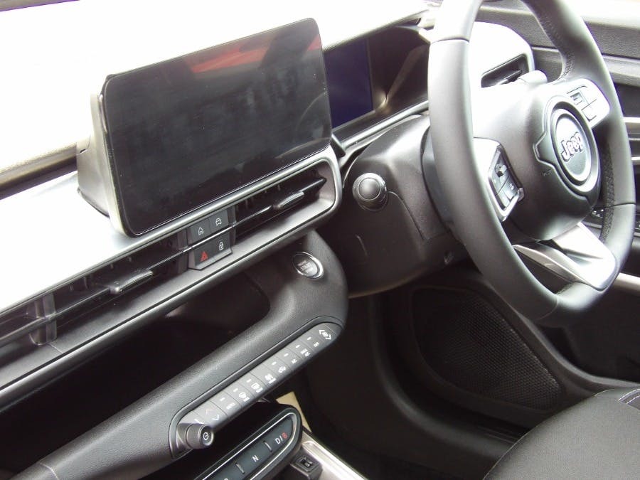 Jeep Avenger 54Kwh E Summit Suv AE25HDO Red #6