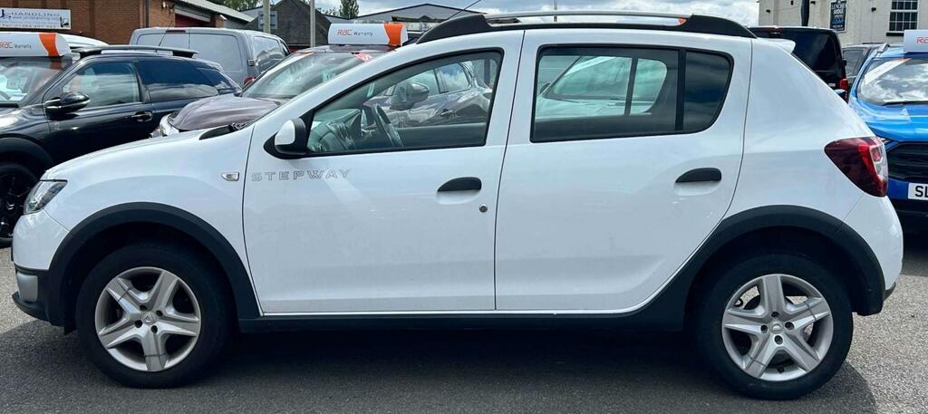 Dacia Sandero Stepway Laureate Dci White #3