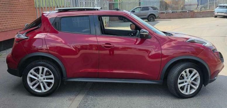 Nissan Juke Acenta Premium Dci Red #4
