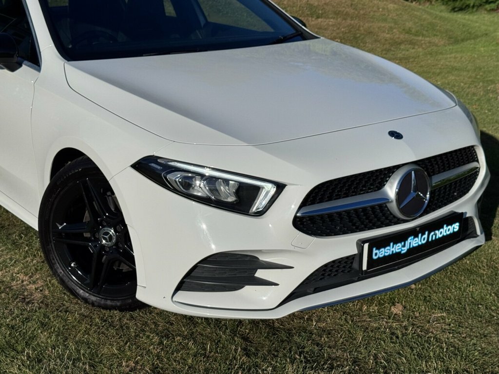 Mercedes-Benz A Class 1.5L Amg Line White #2