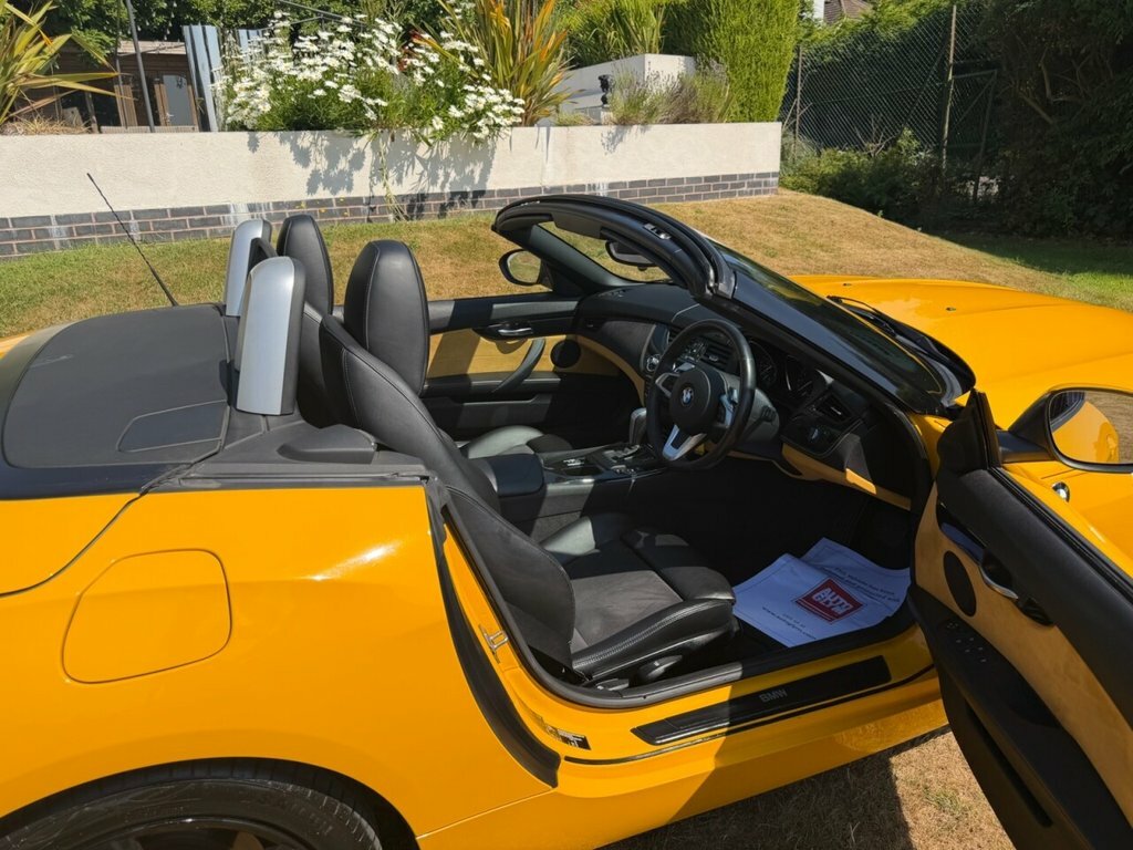 BMW Z4 Black #20