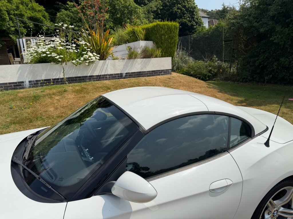 BMW Z4 Convertible White #12