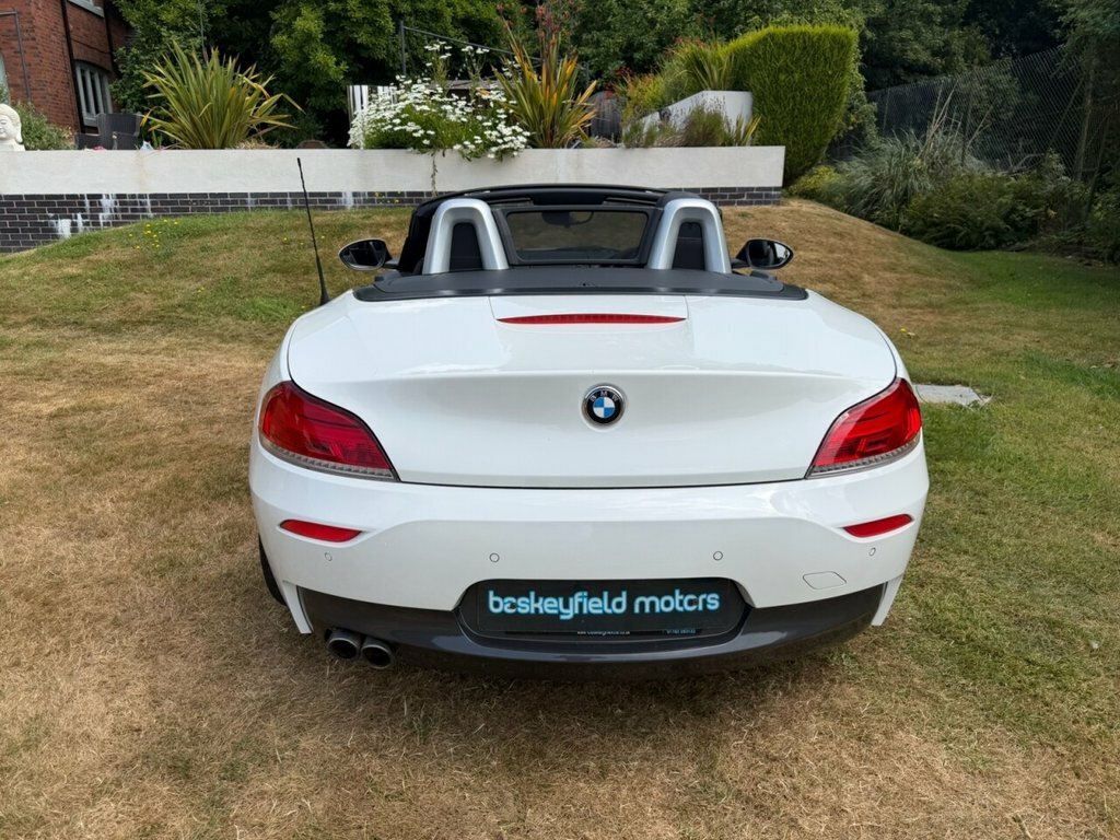 BMW Z4 2L M Sport White #3