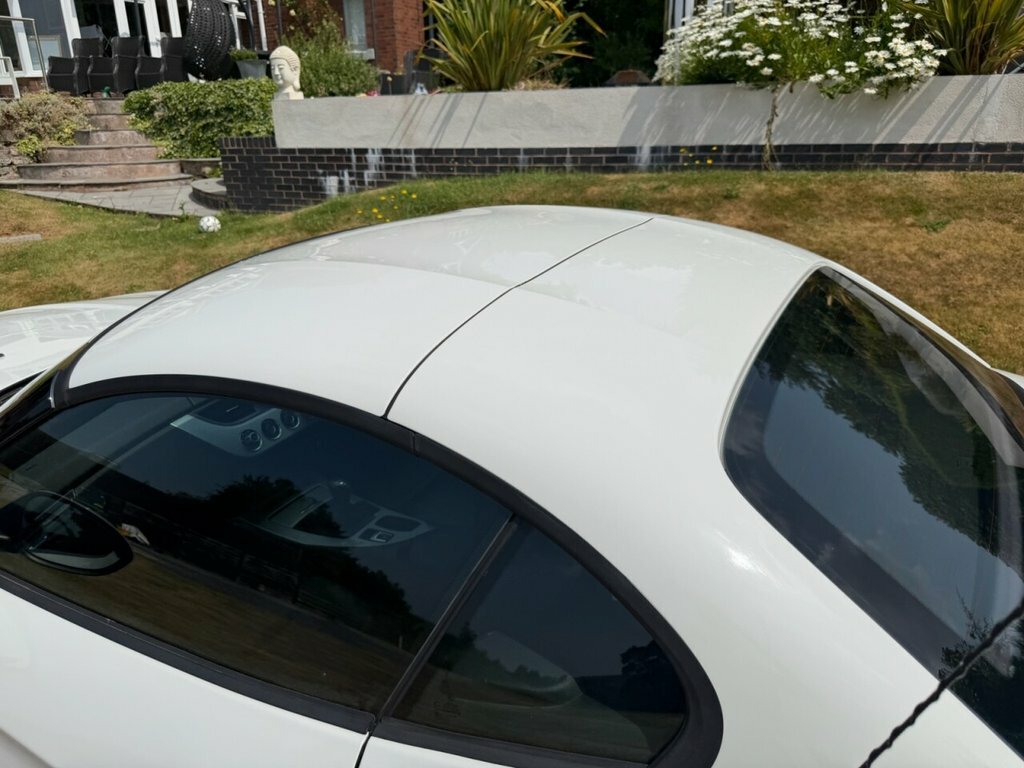 BMW Z4 Convertible White #11