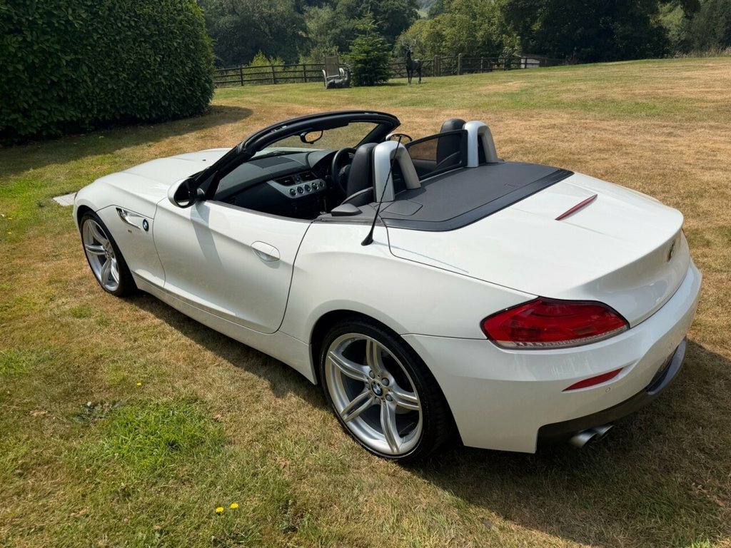 BMW Z4 Convertible White #41
