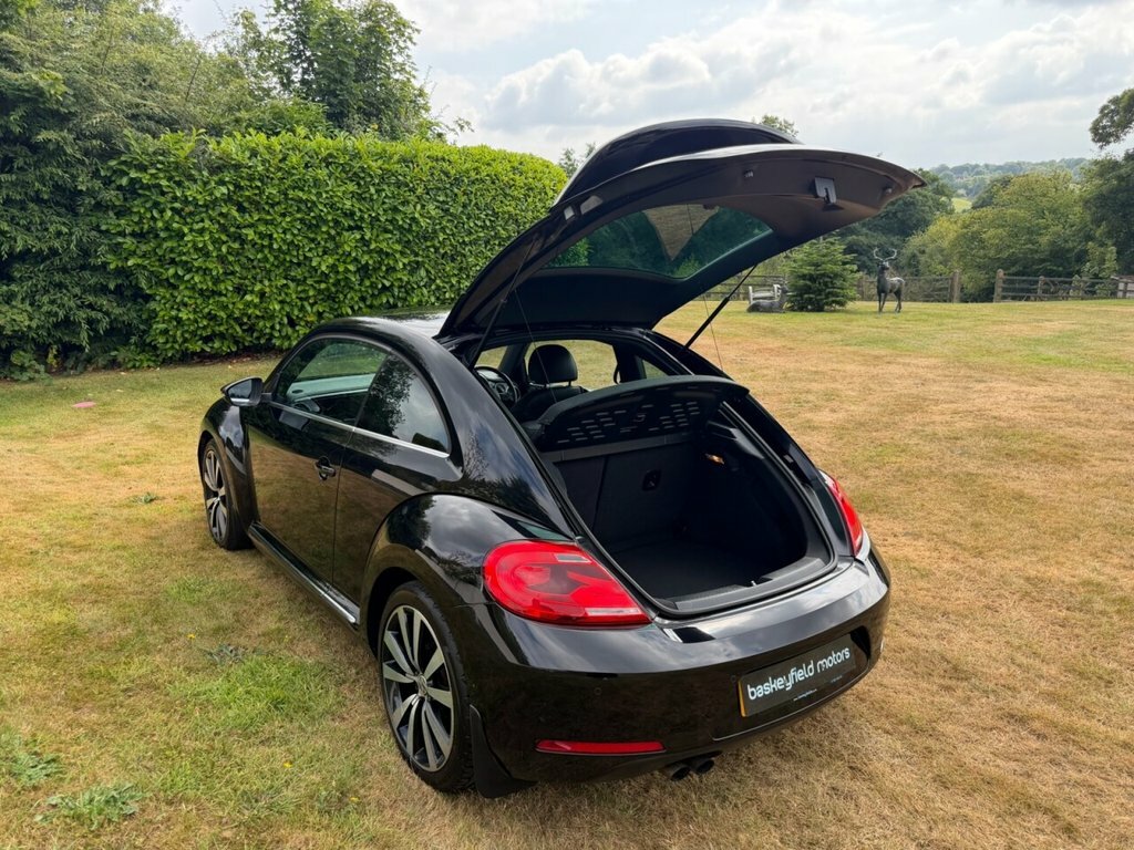 Volkswagen Beetle Design 1.6 Tdi 105Ps White #38