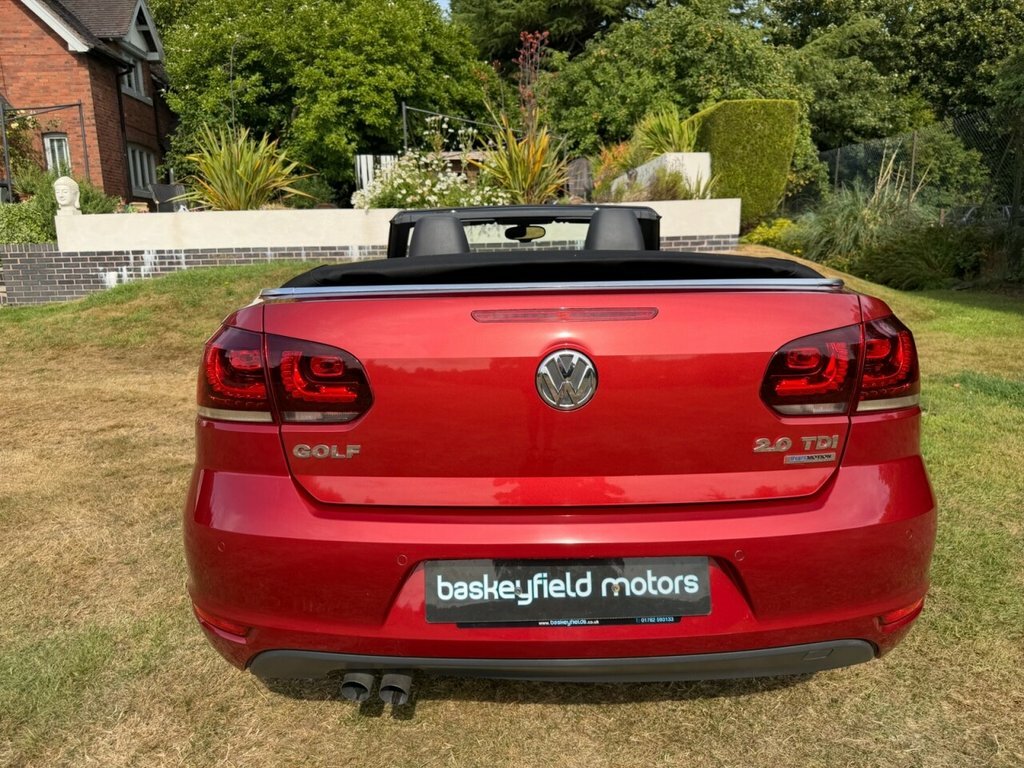 Volkswagen Golf 2L Gt Red #3