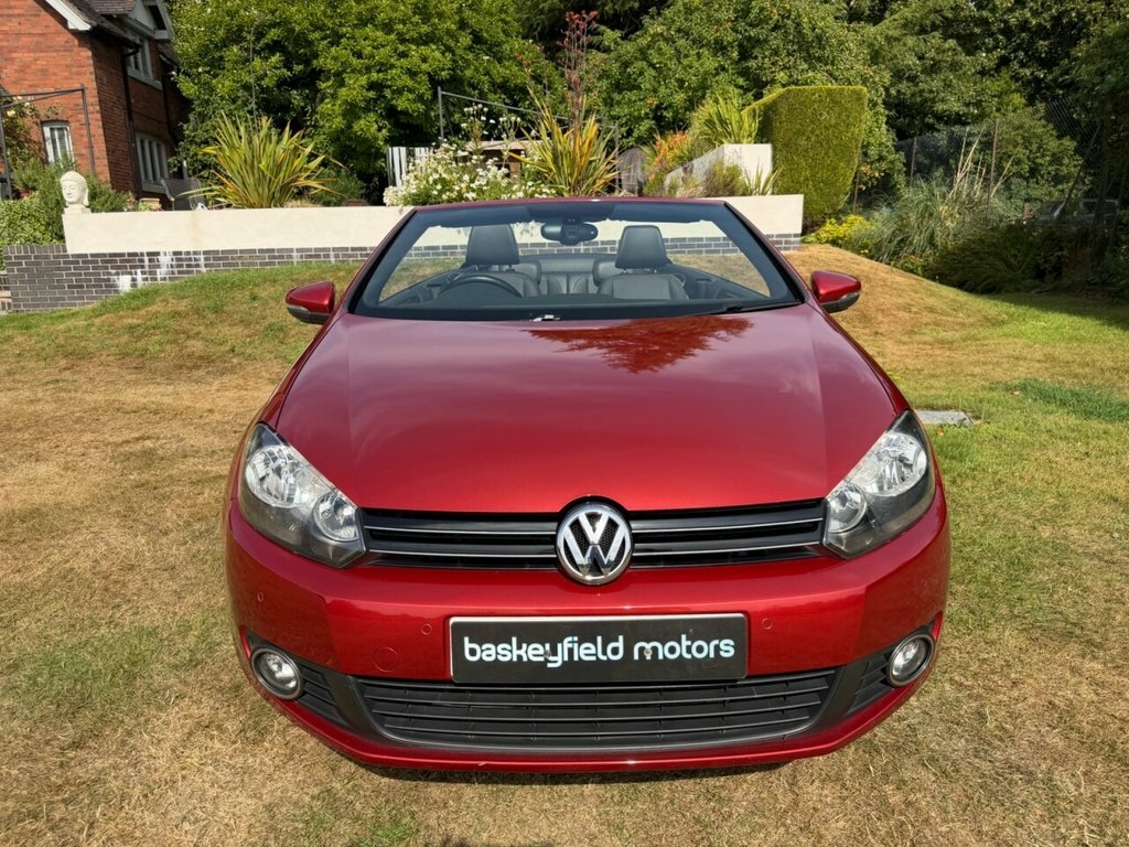 Volkswagen Golf 2L Gt Red #2