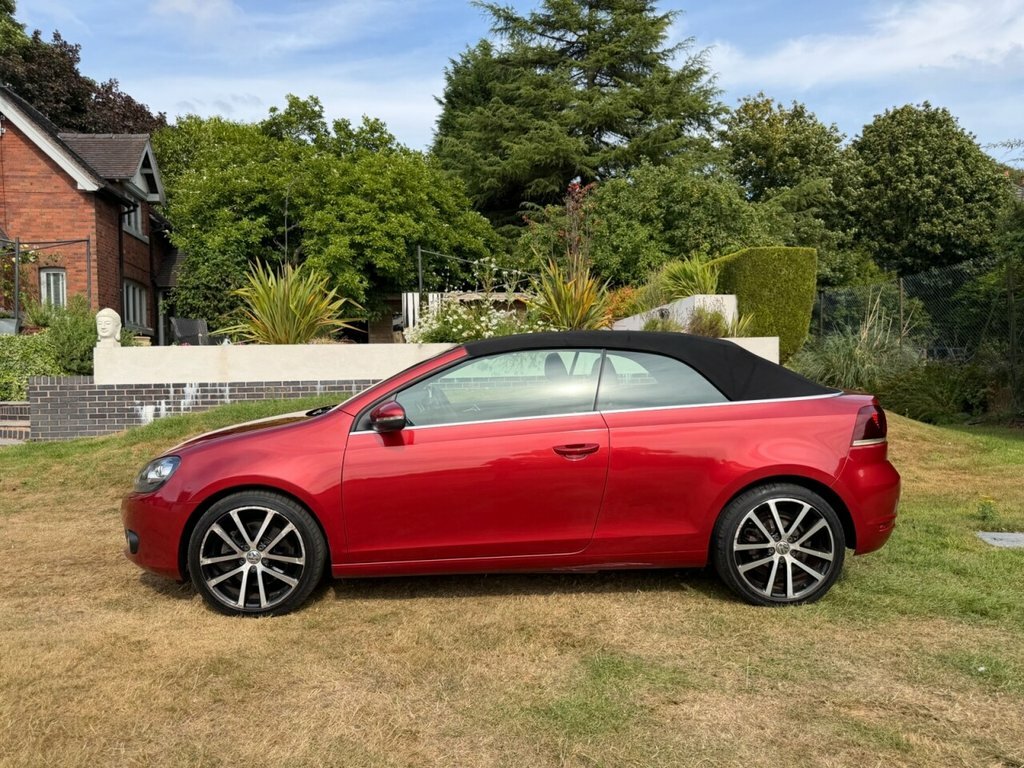 Volkswagen Golf 2L Gt Red #4