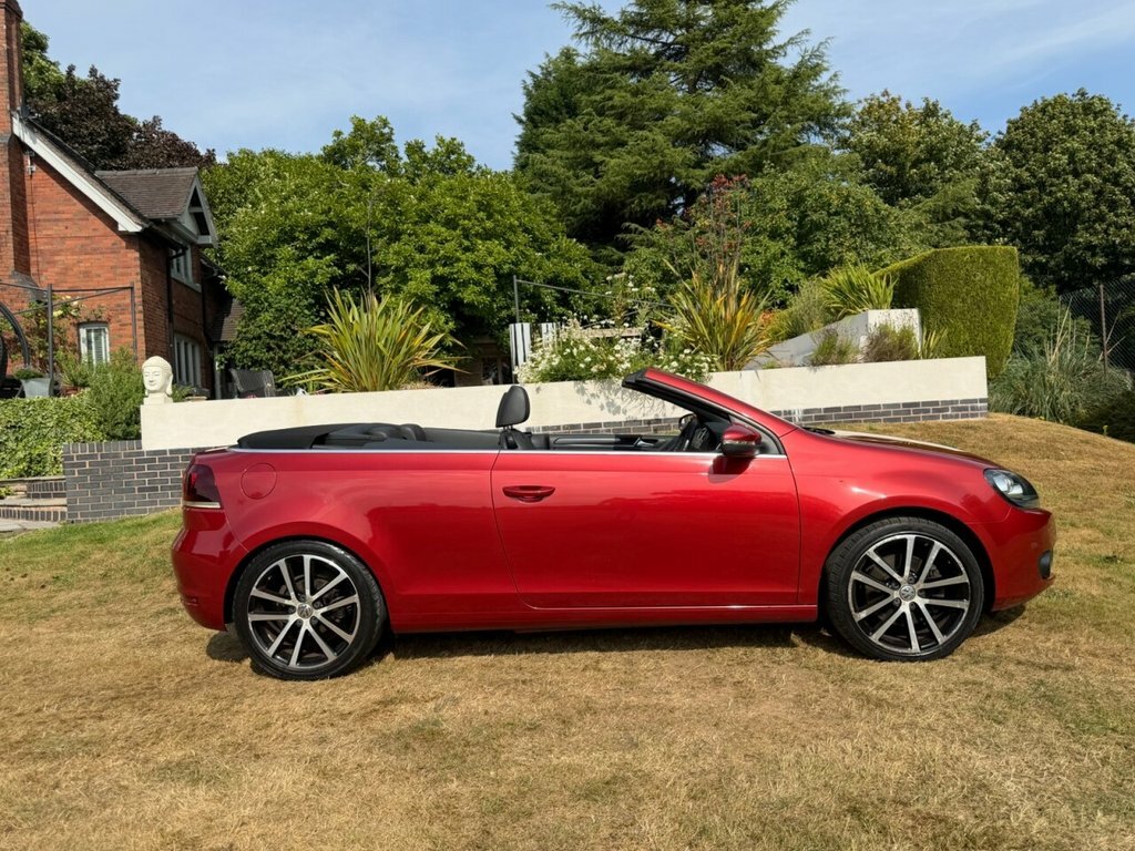 Volkswagen Golf 2L Gt Red #5