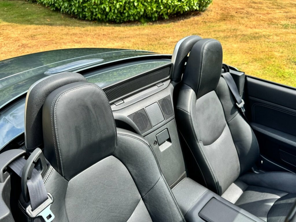 Mazda MX-5 1.8I Sport Venture Convertible E Black #22