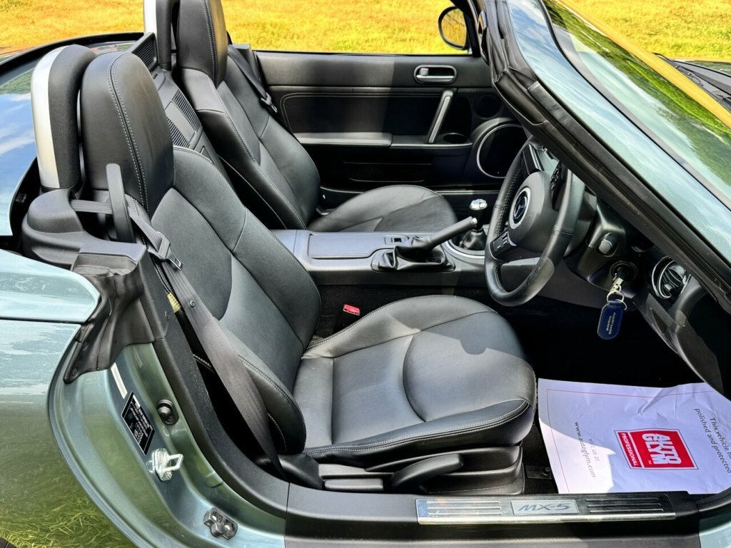 Mazda MX-5 1.8I Sport Venture Convertible E Black #17