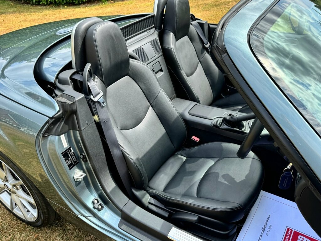 Mazda MX-5 1.8I Sport Venture Convertible E Black #21