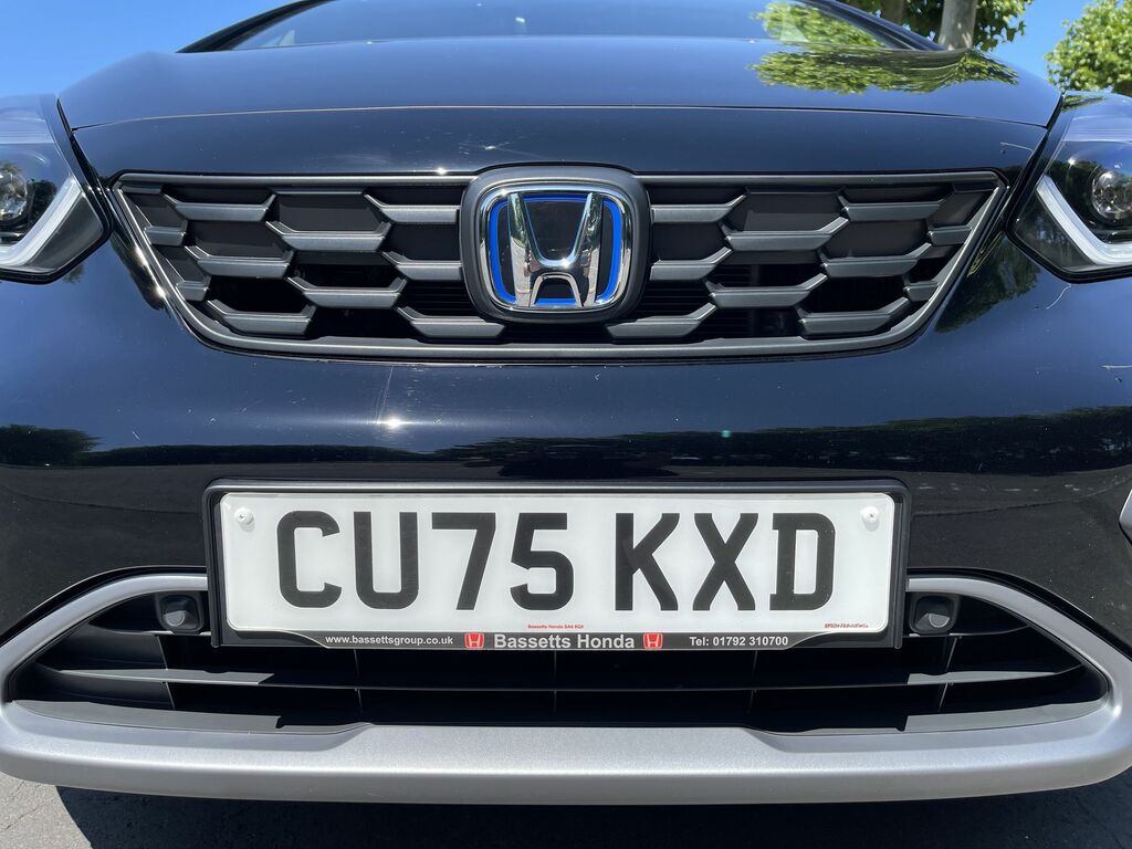 Honda Jazz I-mmd Crosstar Advance CU75KXD Black #4