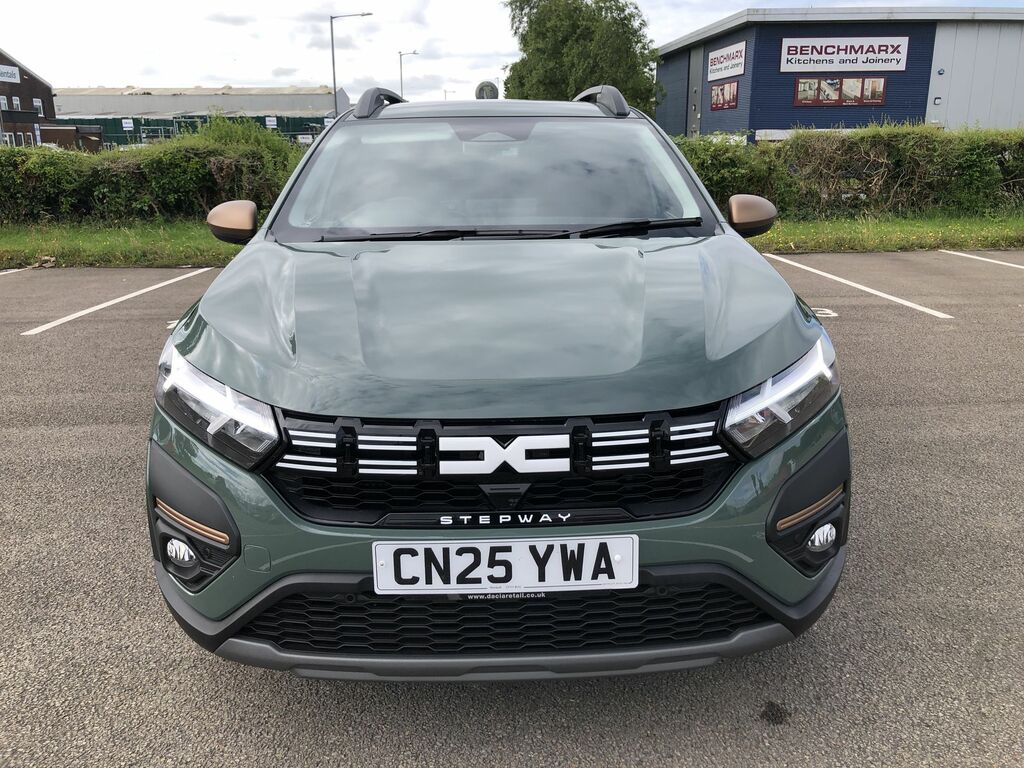 Dacia Sandero Stepway Stepway Extreme Tce CN25YWA Green #2