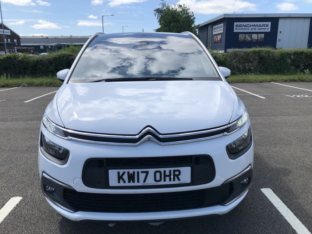 Citroen Grand C4 Picasso Grand Bluehdi Feel Ss White #2